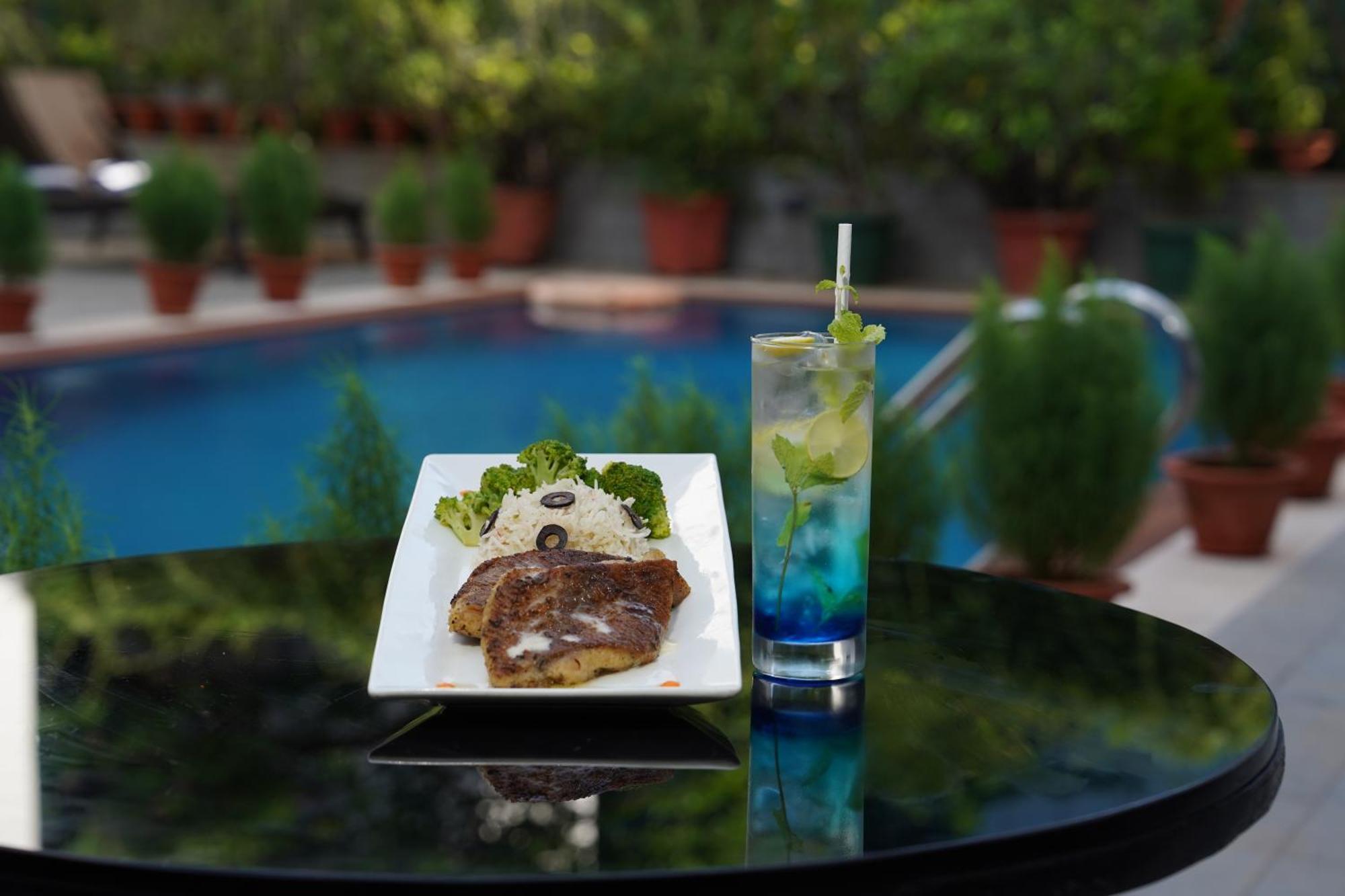 Hotel Ira By Orchid Bhubaneswar Esterno foto