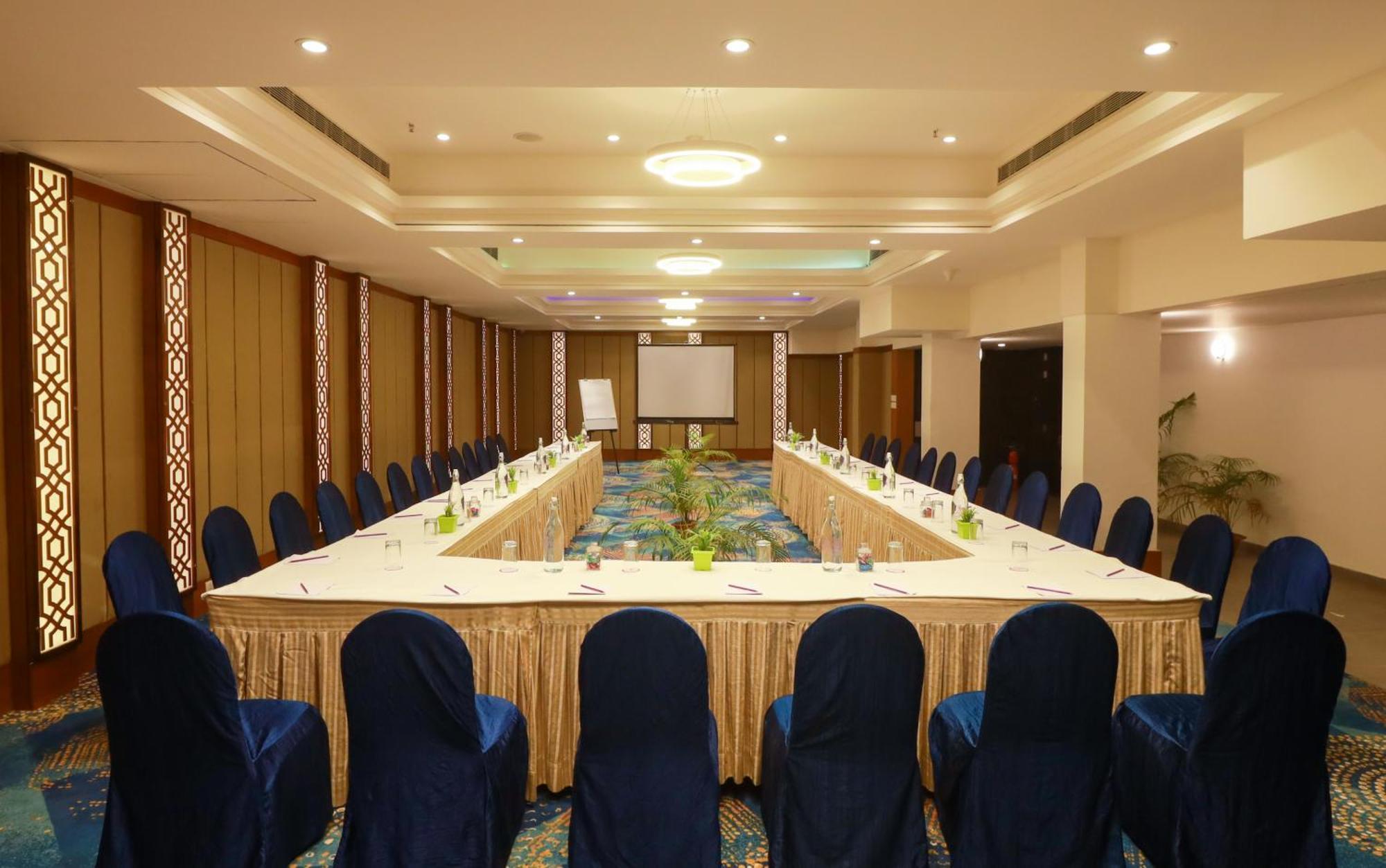 Hotel Ira By Orchid Bhubaneswar Esterno foto