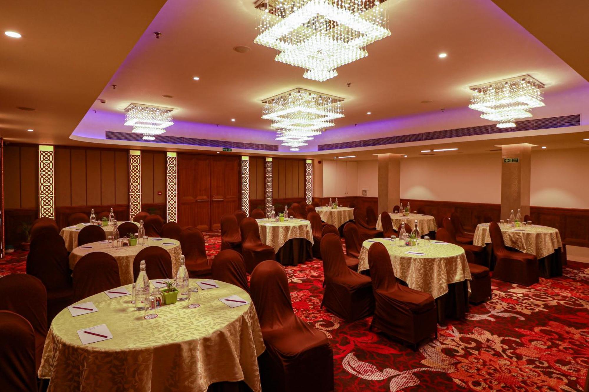 Hotel Ira By Orchid Bhubaneswar Esterno foto