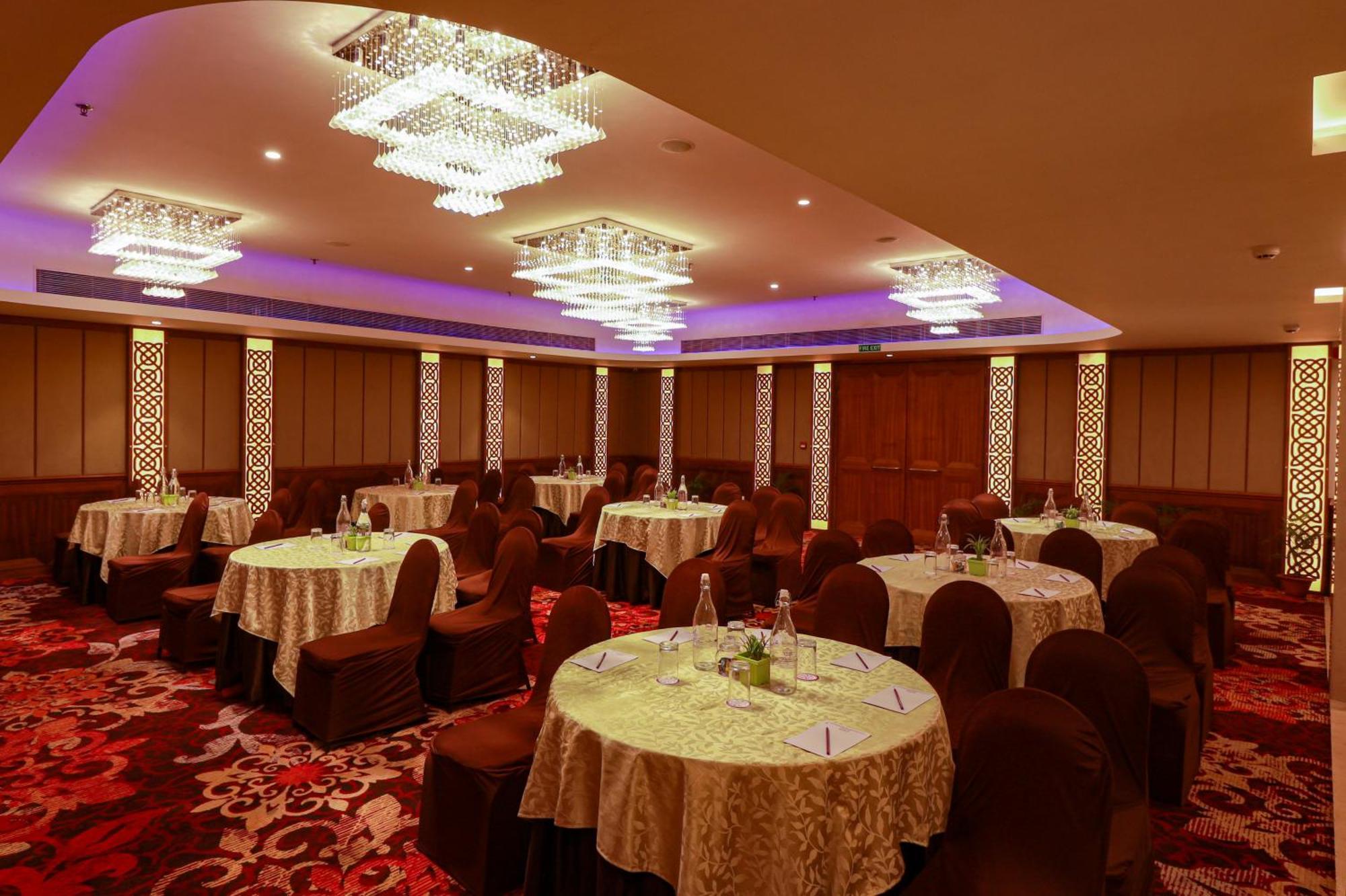 Hotel Ira By Orchid Bhubaneswar Esterno foto