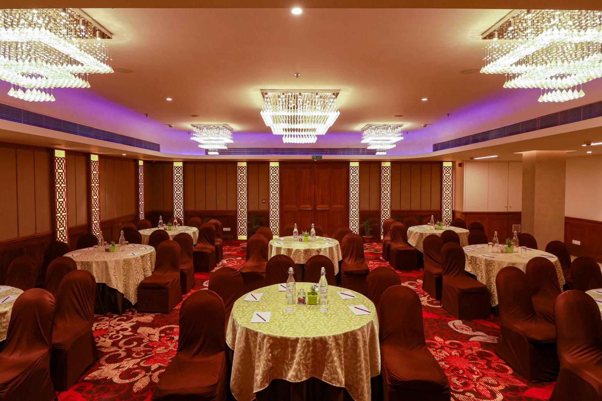Hotel Ira By Orchid Bhubaneswar Esterno foto