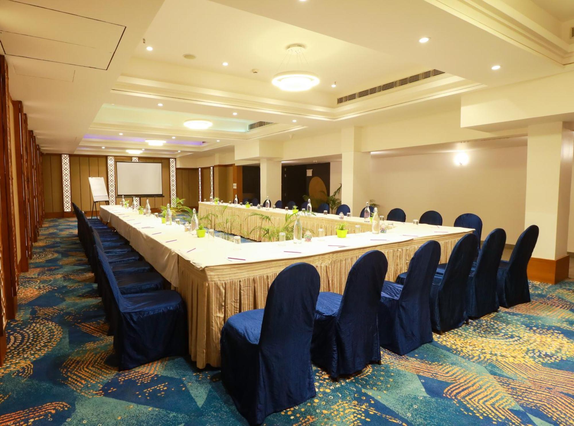 Hotel Ira By Orchid Bhubaneswar Esterno foto
