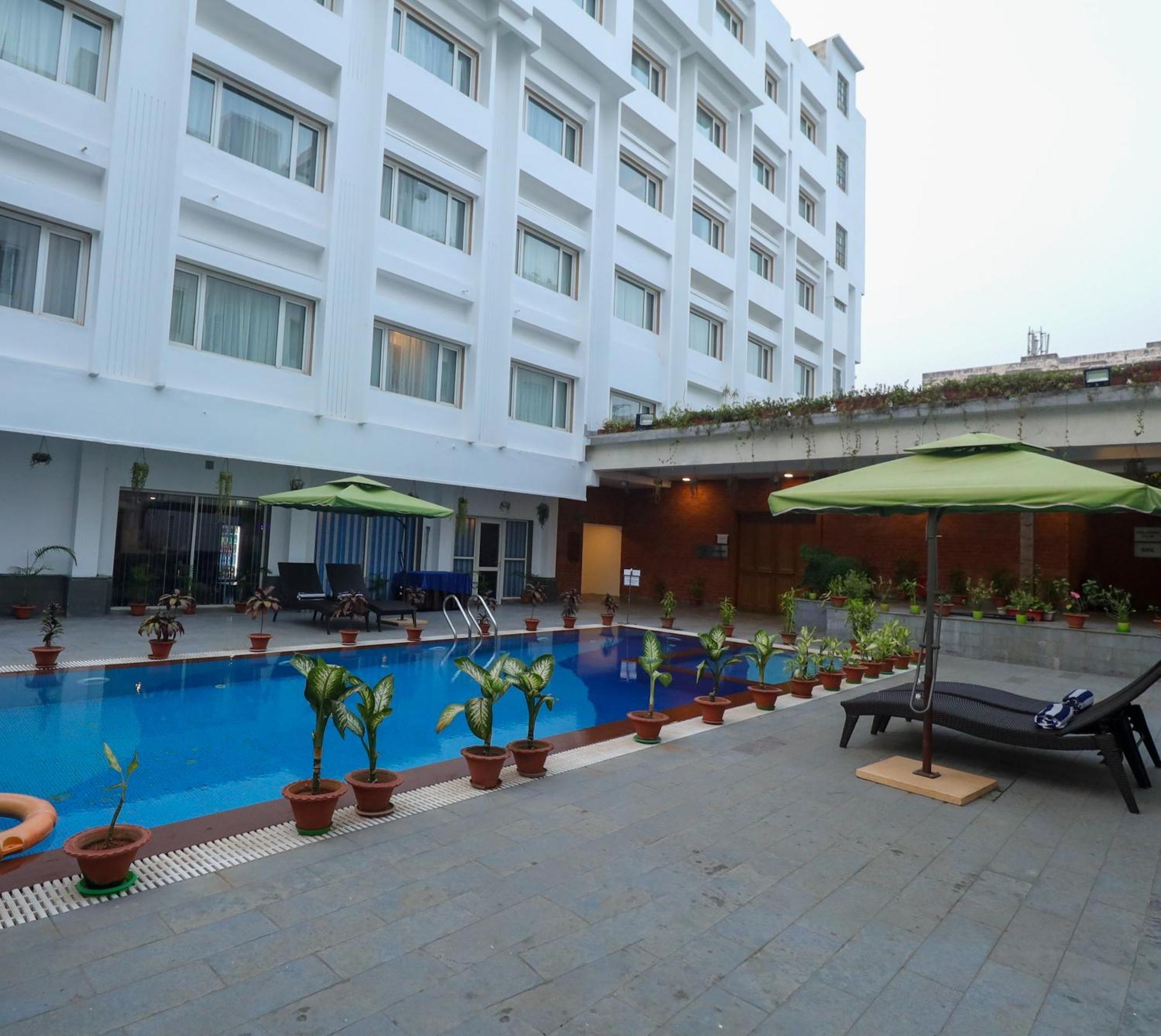Hotel Ira By Orchid Bhubaneswar Esterno foto