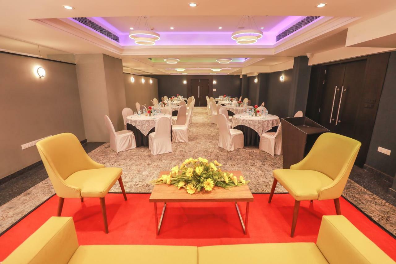 Hotel Ira By Orchid Bhubaneswar Esterno foto